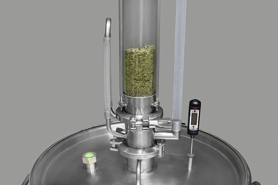 Экстрактор Сокслета вблизи.jpg