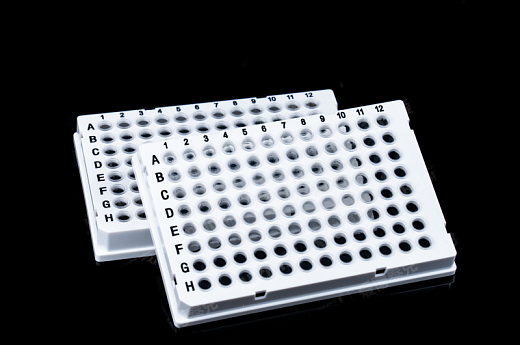Планшеты для ПЦР, 96-лун., с юбкой, низкий профиль, прозрачные лунки, белая рамка, полипропилен