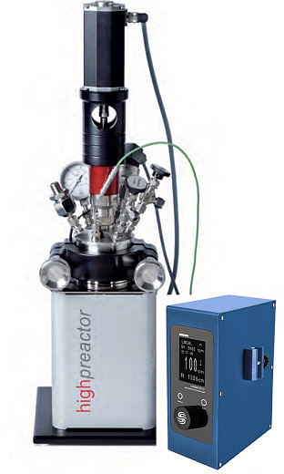 Мешалка верхнеприводная промышленная  WB1800-C в реакторной установке