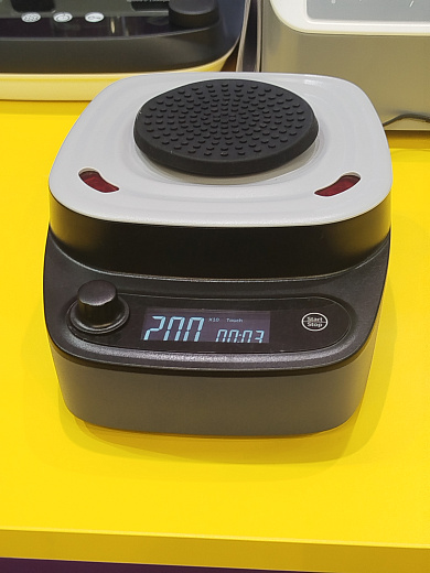 Вортекс 3 000 об/мин, амплитуда 4,5 мм, регулируемая скорость, ИК-датчики, сменные платформы, MX-Pro, DLab, Китай