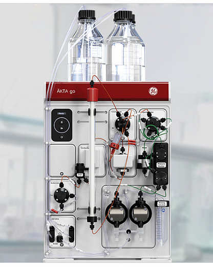 Хроматографическая система среднего давления, 50 бар, микропрепаративная очистки биомолекул, градиент на стороне низкого давления, AKTA go Фото 1